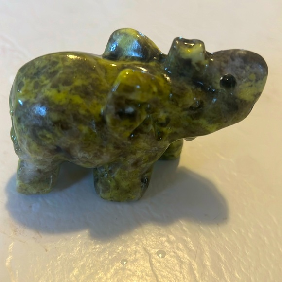 Crystals Other - Mica Elephant